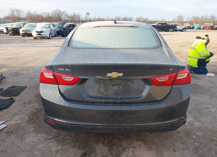 Photo 17 of 2016 Chevrolet Malibu 1LT (VIN 1G1ZE5ST2GF339162)