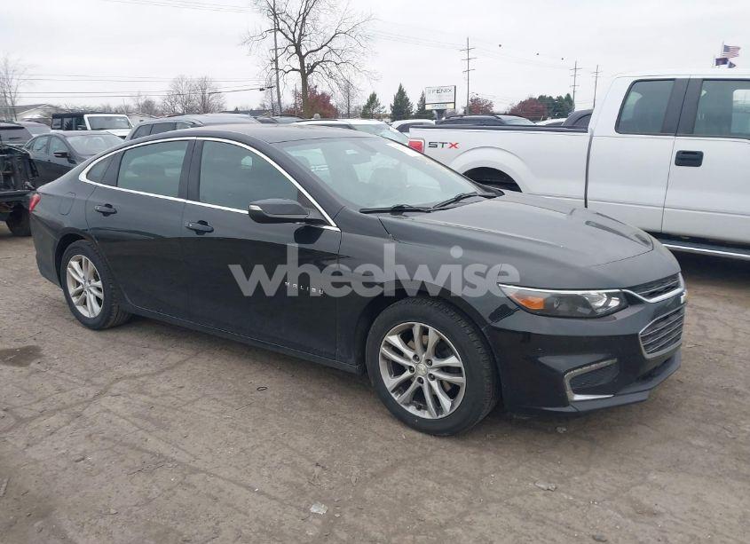 2017 Chevrolet Malibu 1LT (VIN 1G1ZE5ST2HF104004) main photo