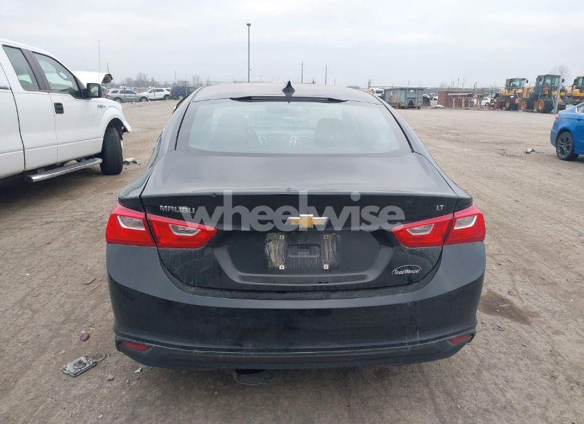 Photo 16 of 2017 Chevrolet Malibu 1LT (VIN 1G1ZE5ST2HF104004)