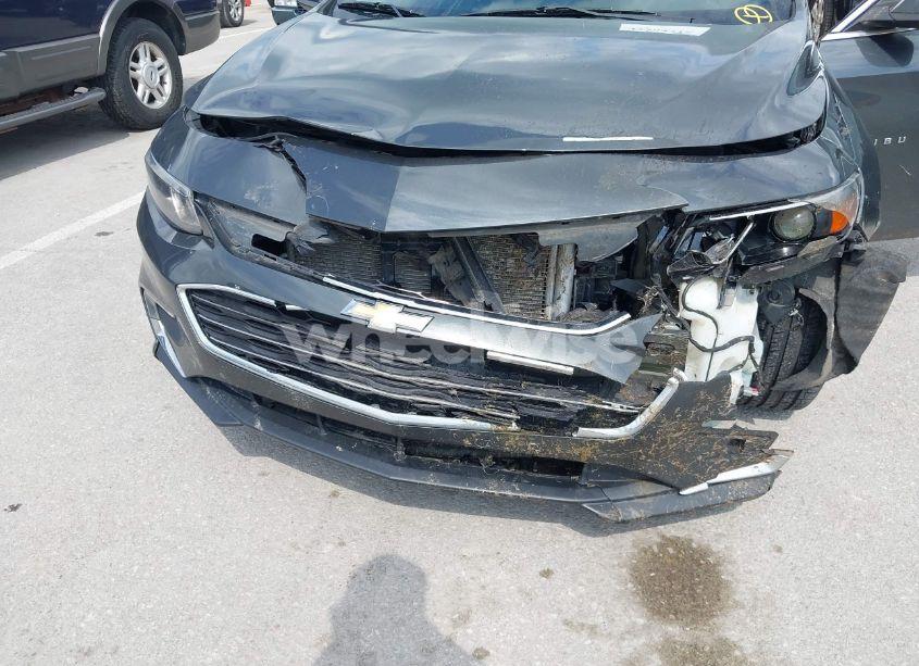 Photo 6 of 2017 Chevrolet Malibu 1LT (VIN 1G1ZE5ST2HF106951)