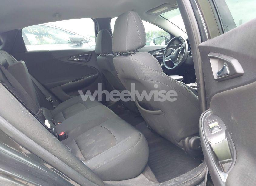 Photo 8 of 2017 Chevrolet Malibu 1LT (VIN 1G1ZE5ST2HF106951)