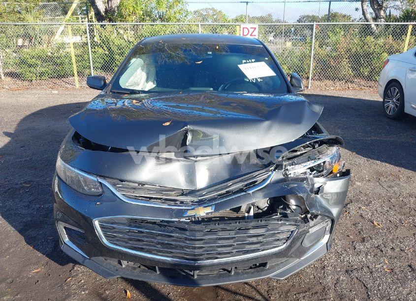 Photo 13 of 2017 Chevrolet Malibu 1LT (VIN 1G1ZE5ST2HF109946)