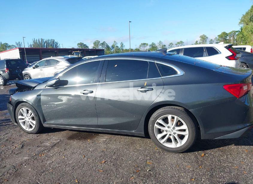 Photo 15 of 2017 Chevrolet Malibu 1LT (VIN 1G1ZE5ST2HF109946)
