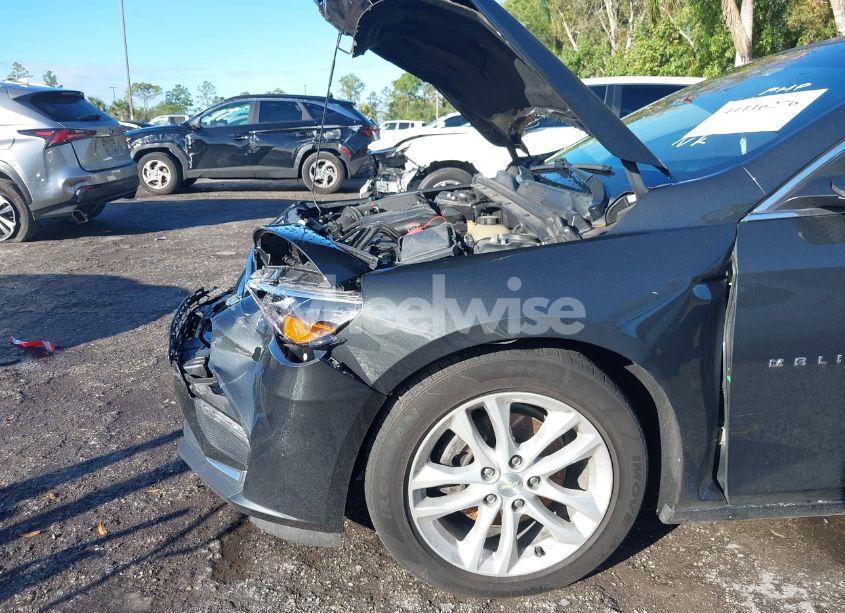 Photo 18 of 2017 Chevrolet Malibu 1LT (VIN 1G1ZE5ST2HF109946)