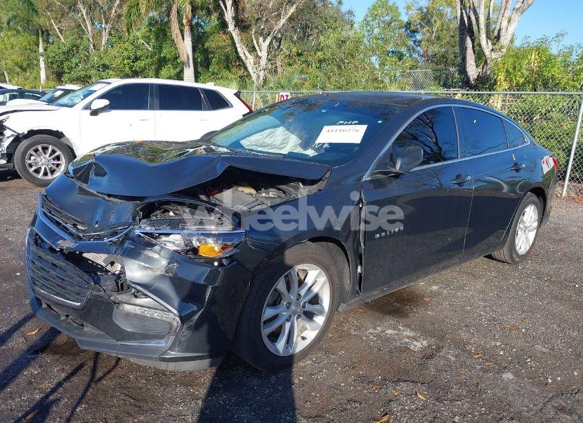 Photo 2 of 2017 Chevrolet Malibu 1LT (VIN 1G1ZE5ST2HF109946)