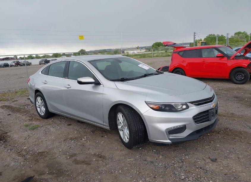 2017 Chevrolet Malibu 1LT (VIN 1G1ZE5ST2HF115889) main photo