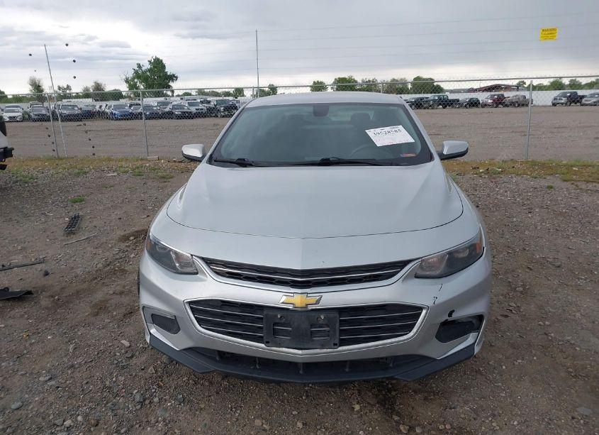 Photo 6 of 2017 Chevrolet Malibu 1LT (VIN 1G1ZE5ST2HF115889)