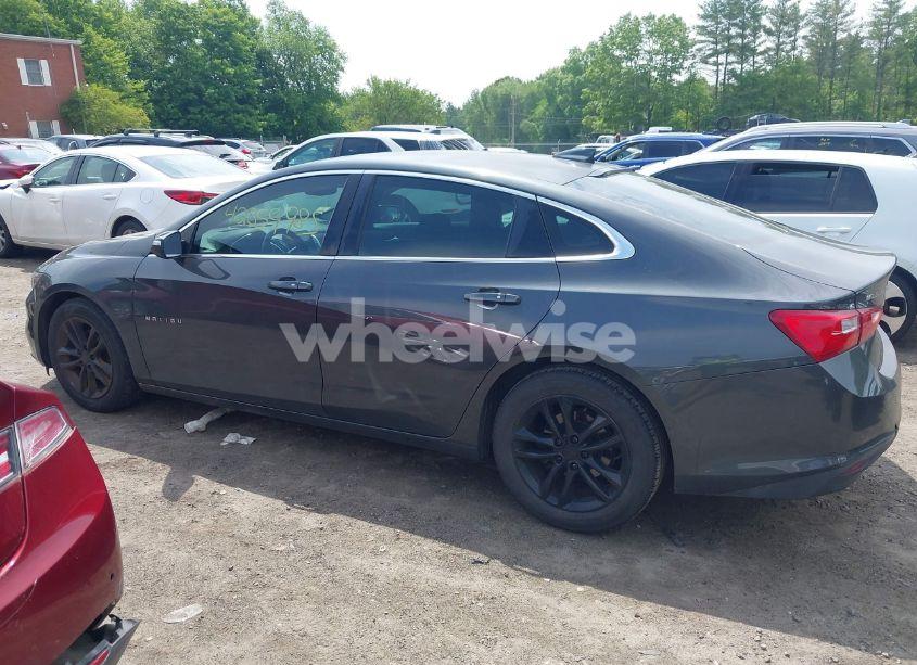 Photo 14 of 2017 Chevrolet Malibu 1LT (VIN 1G1ZE5ST2HF154238)