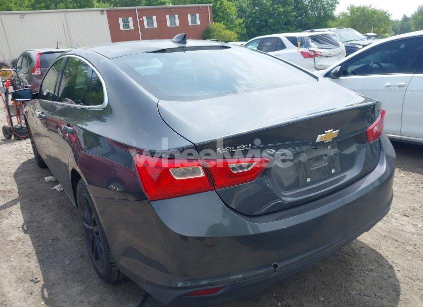 Photo 3 of 2017 Chevrolet Malibu 1LT (VIN 1G1ZE5ST2HF154238)