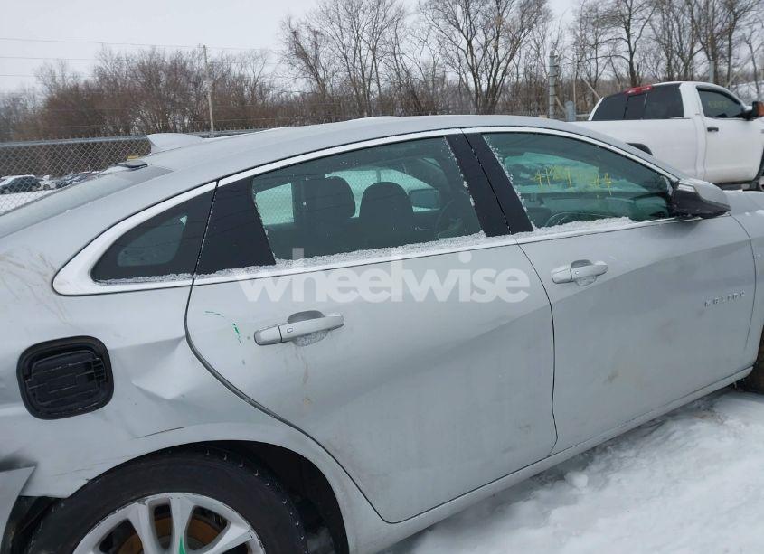 Photo 13 of 2017 Chevrolet Malibu 1LT (VIN 1G1ZE5ST2HF157981)