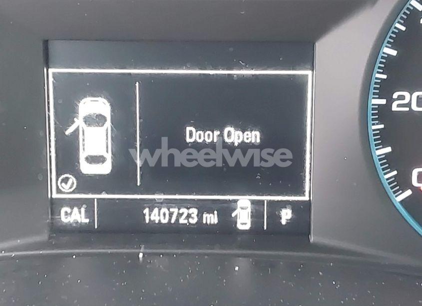 Photo 15 of 2017 Chevrolet Malibu 1LT (VIN 1G1ZE5ST2HF157981)