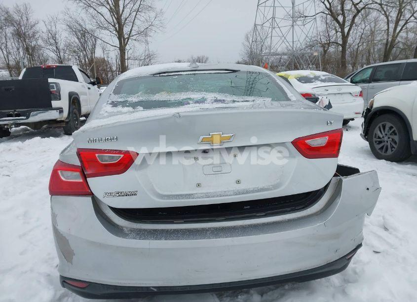 Photo 16 of 2017 Chevrolet Malibu 1LT (VIN 1G1ZE5ST2HF157981)