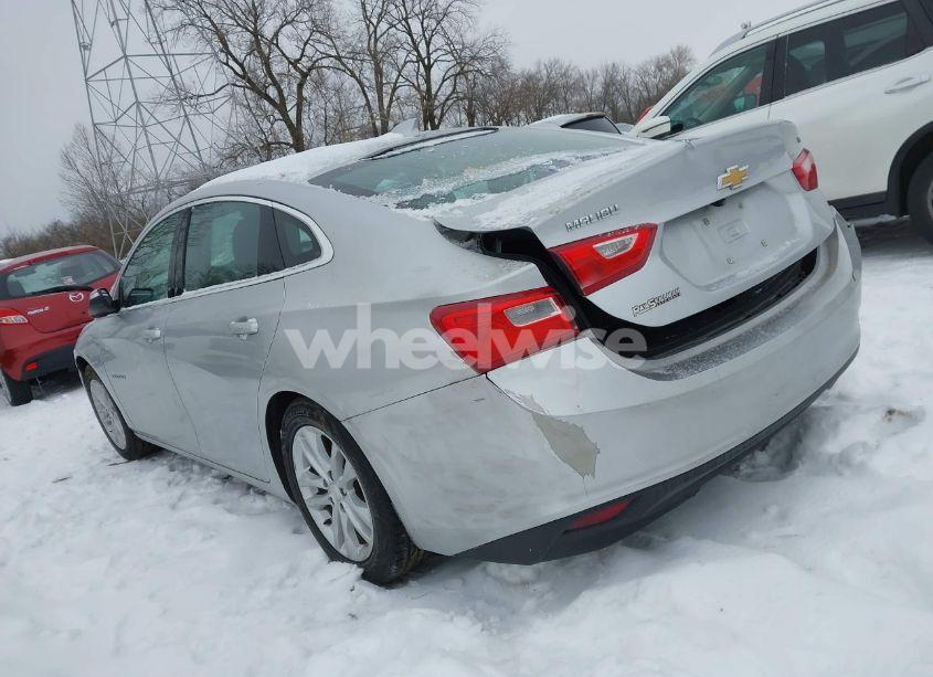 Photo 3 of 2017 Chevrolet Malibu 1LT (VIN 1G1ZE5ST2HF157981)