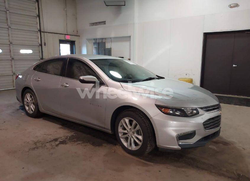 2017 Chevrolet Malibu 1LT (VIN 1G1ZE5ST2HF165420) main photo