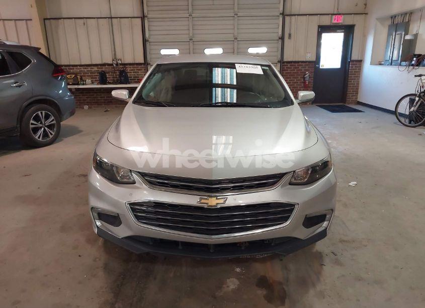 Photo 12 of 2017 Chevrolet Malibu 1LT (VIN 1G1ZE5ST2HF165420)