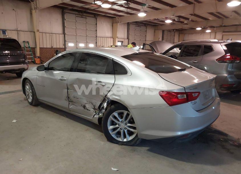 Photo 3 of 2017 Chevrolet Malibu 1LT (VIN 1G1ZE5ST2HF165420)