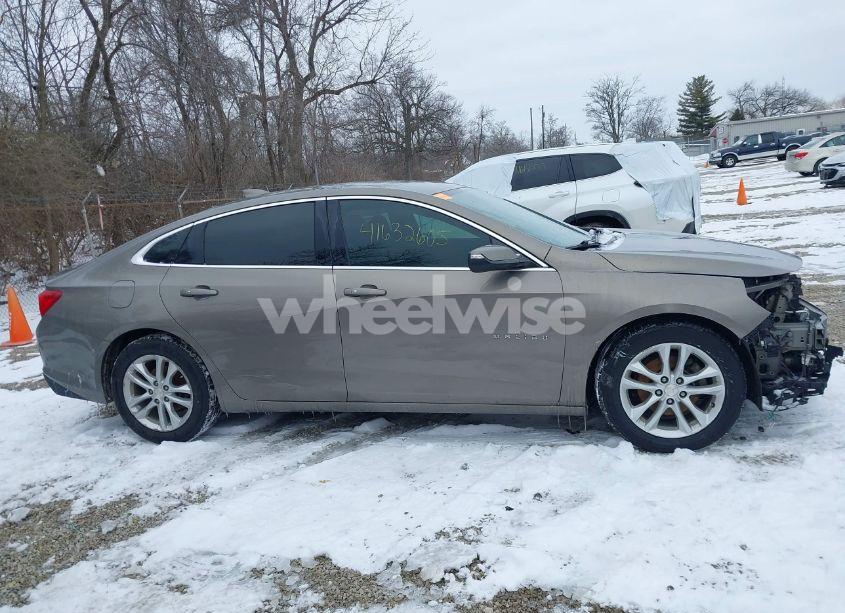 Photo 14 of 2017 Chevrolet Malibu 1LT (VIN 1G1ZE5ST2HF170746)
