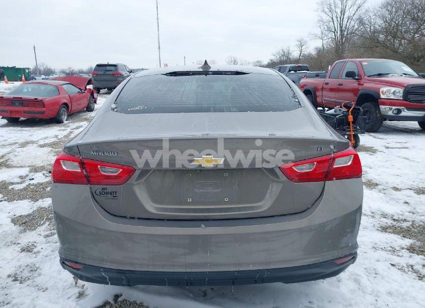 Photo 17 of 2017 Chevrolet Malibu 1LT (VIN 1G1ZE5ST2HF170746)