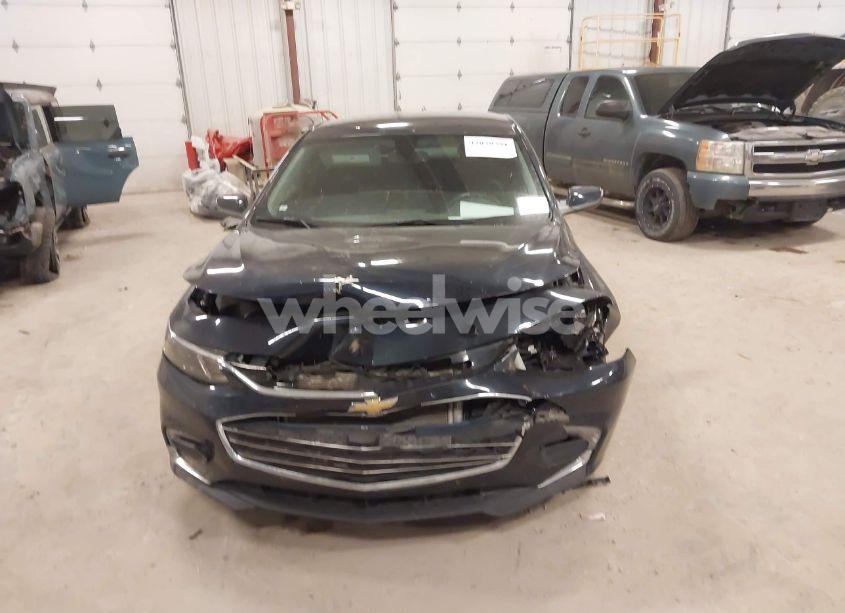 Photo 6 of 2017 Chevrolet Malibu 1LT (VIN 1G1ZE5ST2HF171234)