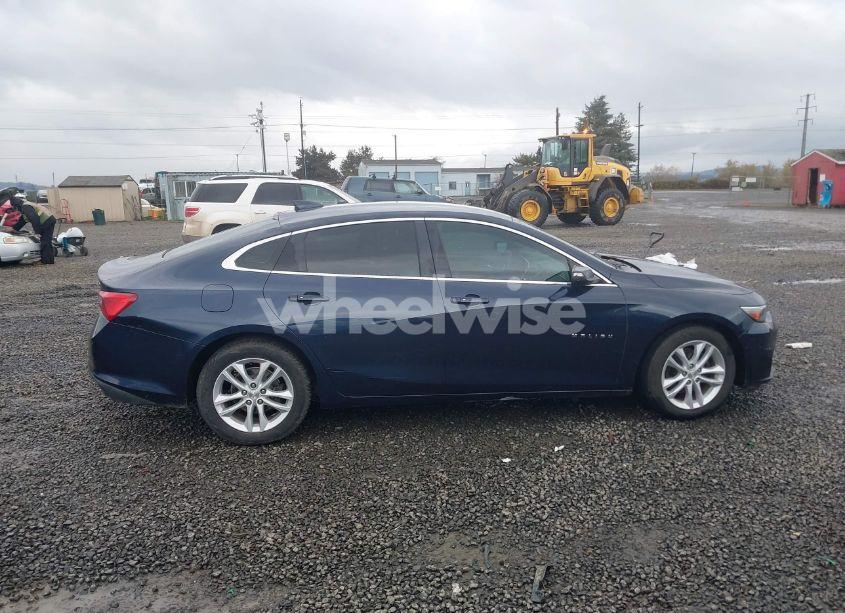 Photo 13 of 2017 Chevrolet Malibu 1LT (VIN 1G1ZE5ST2HF174702)