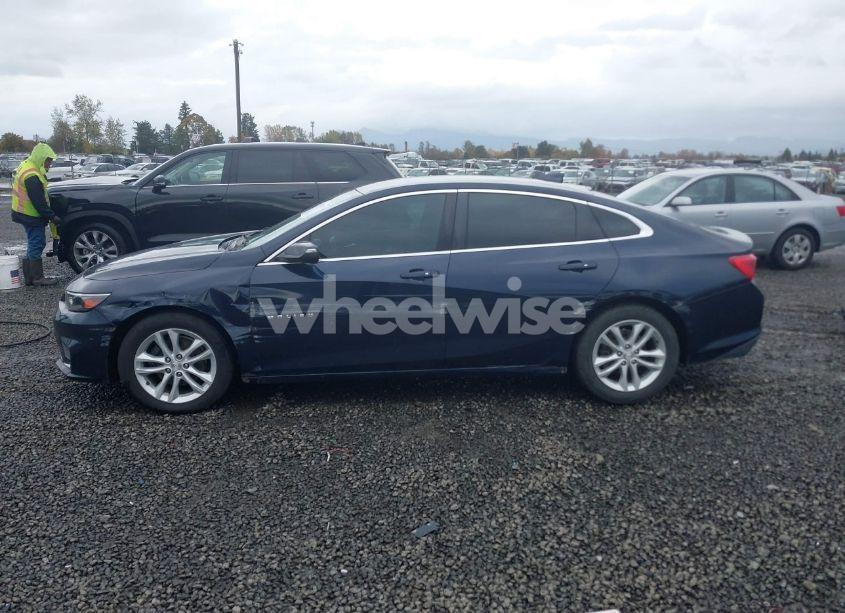 Photo 14 of 2017 Chevrolet Malibu 1LT (VIN 1G1ZE5ST2HF174702)