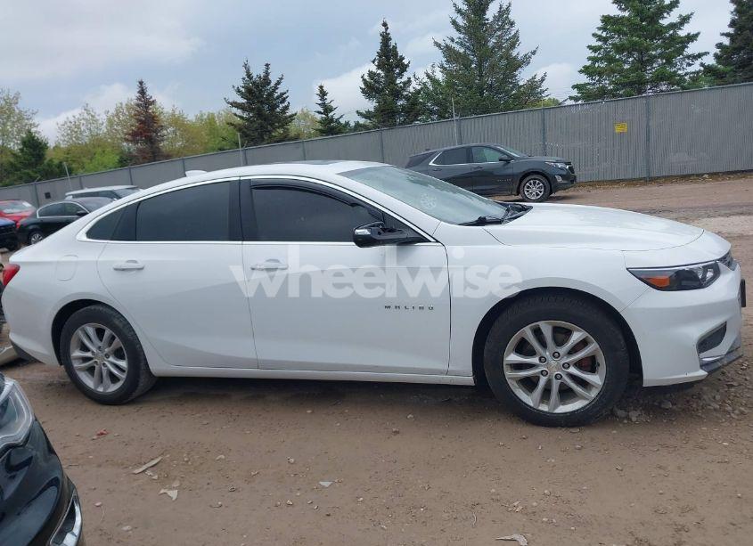 Photo 13 of 2017 Chevrolet Malibu 1LT (VIN 1G1ZE5ST2HF178541)