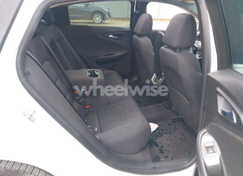 Photo 8 of 2017 Chevrolet Malibu 1LT (VIN 1G1ZE5ST2HF178541)