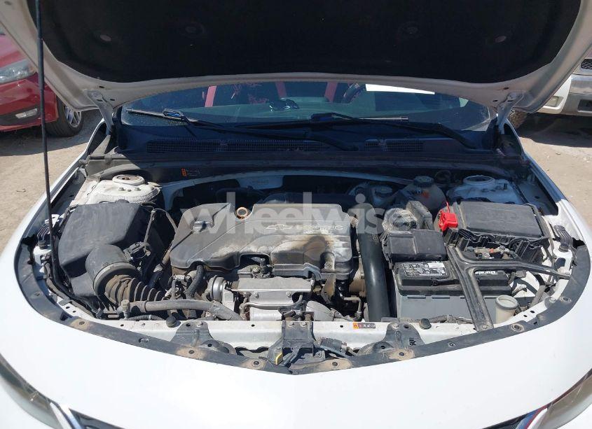 Photo 10 of 2017 Chevrolet Malibu 1LT (VIN 1G1ZE5ST2HF183223)