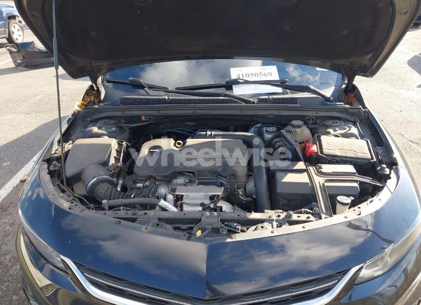 Photo 10 of 2017 Chevrolet Malibu 1LT (VIN 1G1ZE5ST2HF184971)