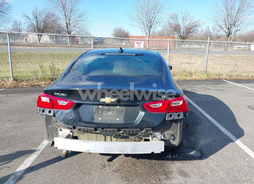 Photo 16 of 2017 Chevrolet Malibu 1LT (VIN 1G1ZE5ST2HF184971)