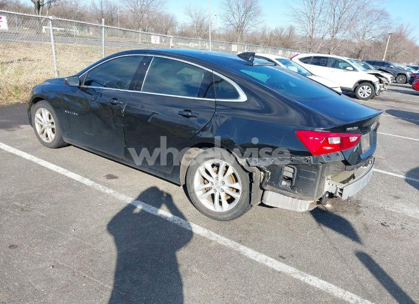Photo 3 of 2017 Chevrolet Malibu 1LT (VIN 1G1ZE5ST2HF184971)