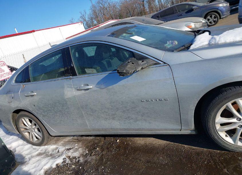 Photo 12 of 2017 Chevrolet Malibu 1LT (VIN 1G1ZE5ST2HF195226)