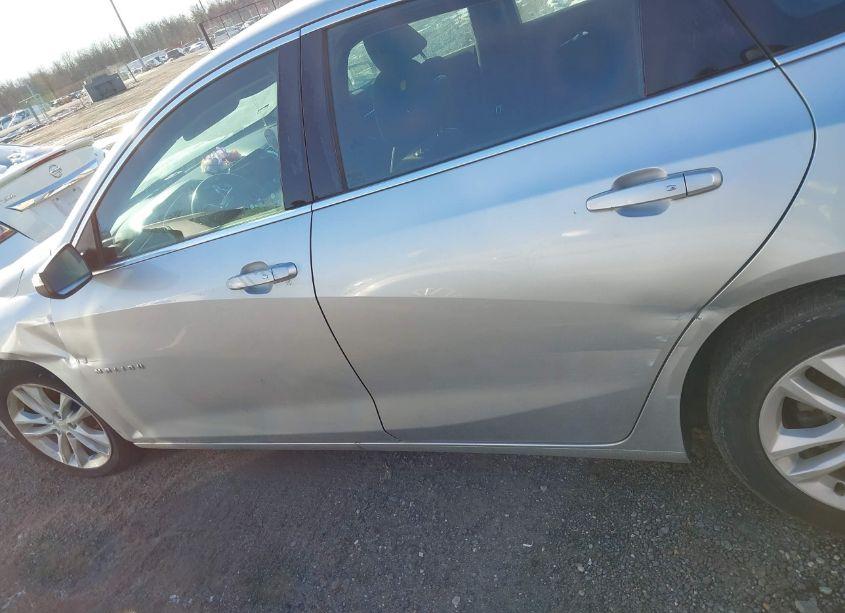 Photo 13 of 2017 Chevrolet Malibu 1LT (VIN 1G1ZE5ST2HF195226)