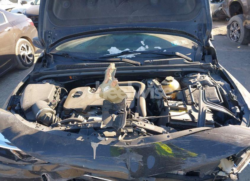 Photo 10 of 2017 Chevrolet Malibu 1LT (VIN 1G1ZE5ST2HF203017)