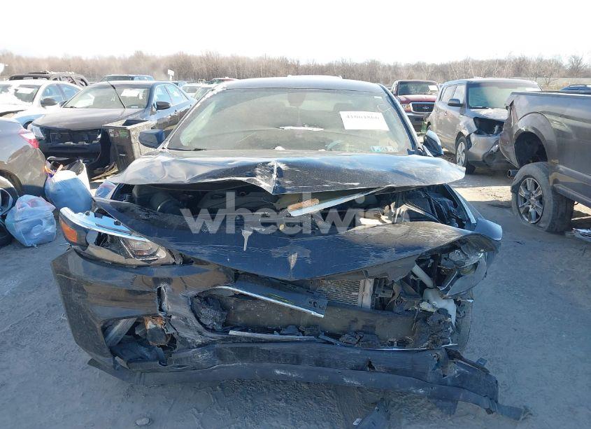 Photo 12 of 2017 Chevrolet Malibu 1LT (VIN 1G1ZE5ST2HF203017)