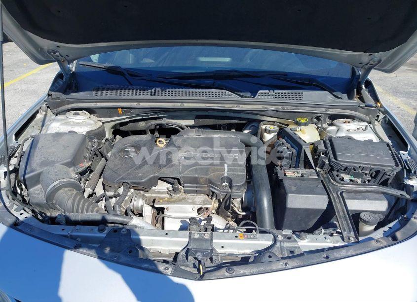 Photo 10 of 2017 Chevrolet Malibu 1LT (VIN 1G1ZE5ST2HF215541)