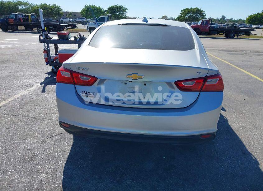 Photo 16 of 2017 Chevrolet Malibu 1LT (VIN 1G1ZE5ST2HF215541)