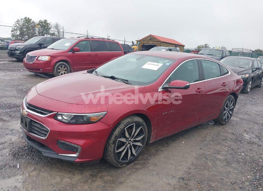 Photo 2 of 2017 Chevrolet Malibu 1LT (VIN 1G1ZE5ST2HF229150)