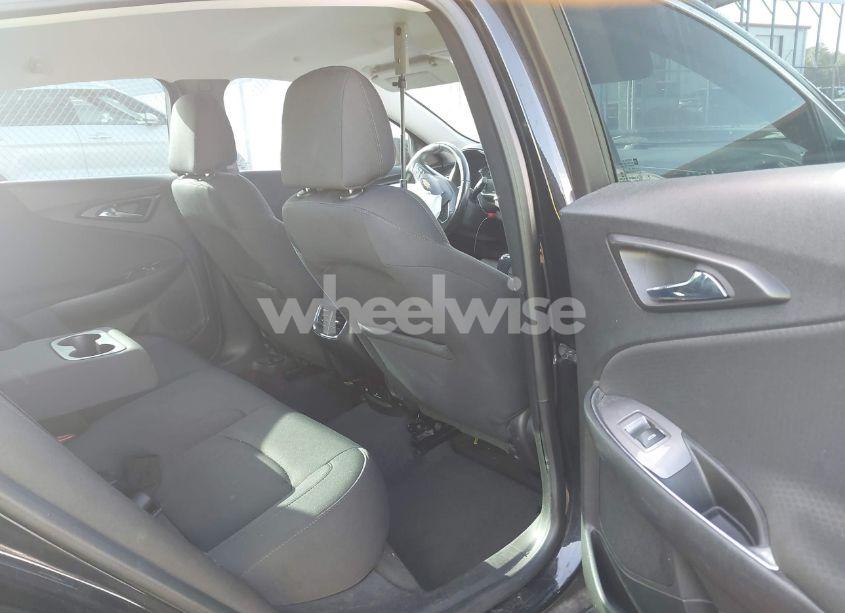 Photo 8 of 2017 Chevrolet Malibu 1LT (VIN 1G1ZE5ST2HF236325)