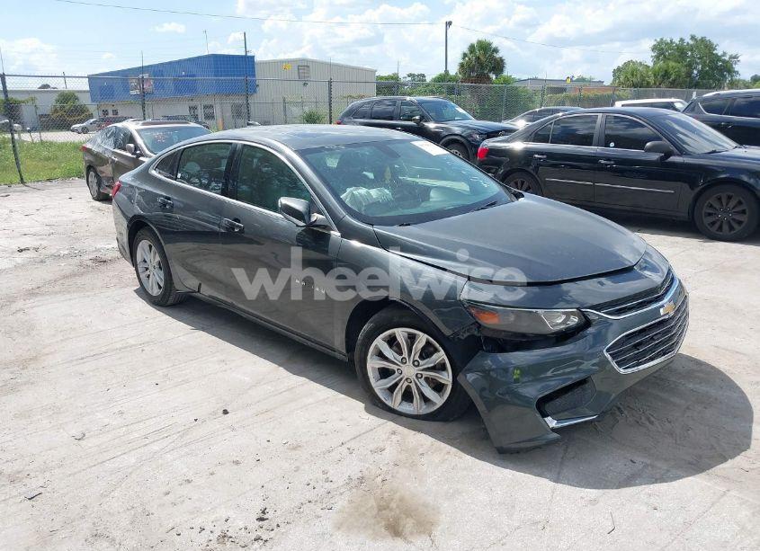 2017 Chevrolet Malibu 1LT (VIN 1G1ZE5ST2HF240407) main photo