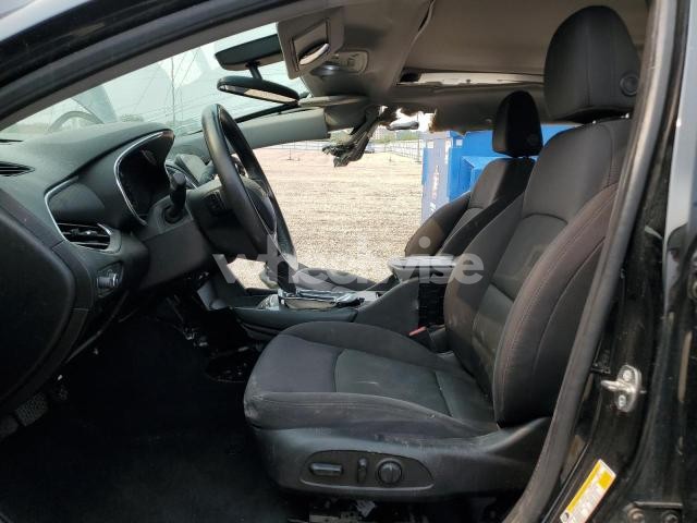 Photo 4 of 2017 CHEVROLET MALIBU LT N/A (VIN 1G1ZE5ST2HF247101)