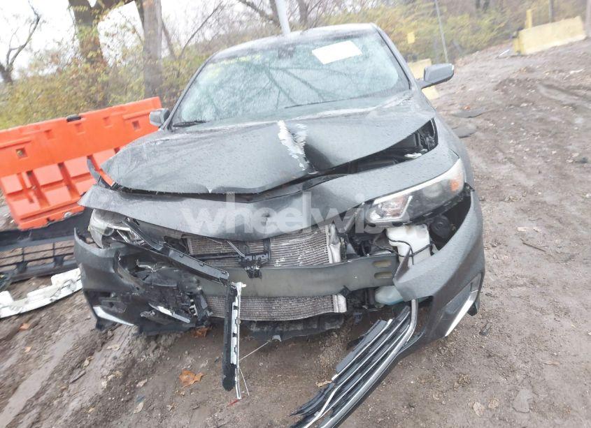 Photo 12 of 2017 Chevrolet Malibu 1LT (VIN 1G1ZE5ST2HF250788)