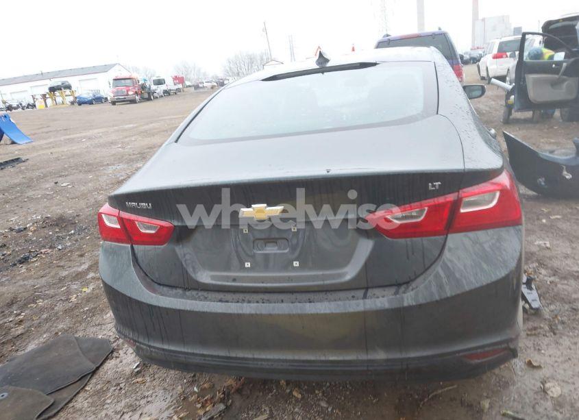 Photo 16 of 2017 Chevrolet Malibu 1LT (VIN 1G1ZE5ST2HF250788)