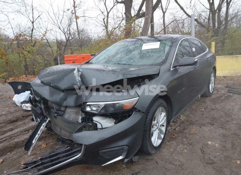 Photo 2 of 2017 Chevrolet Malibu 1LT (VIN 1G1ZE5ST2HF250788)