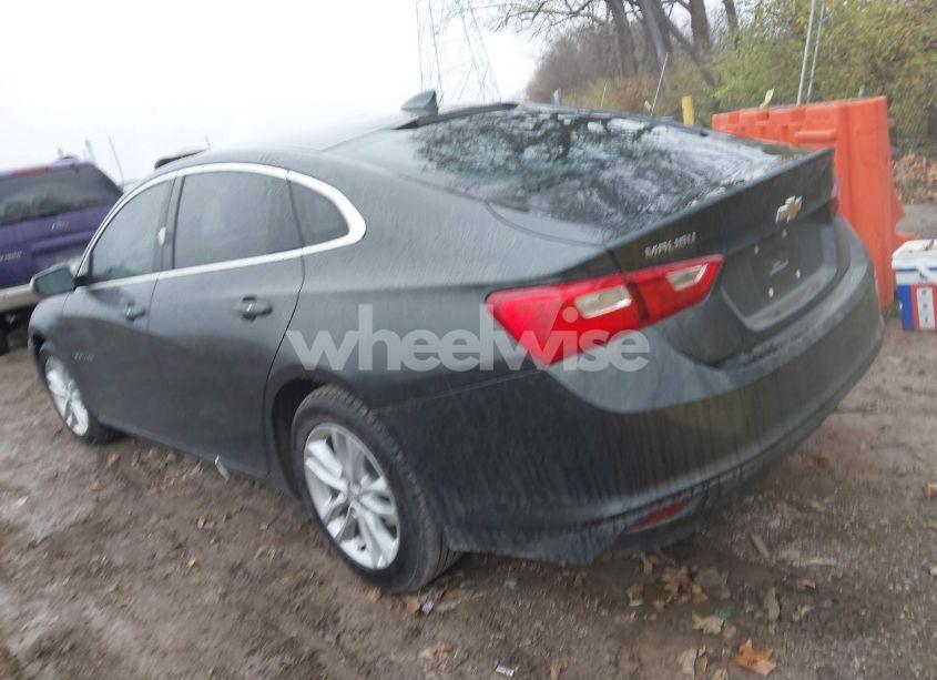 Photo 3 of 2017 Chevrolet Malibu 1LT (VIN 1G1ZE5ST2HF250788)