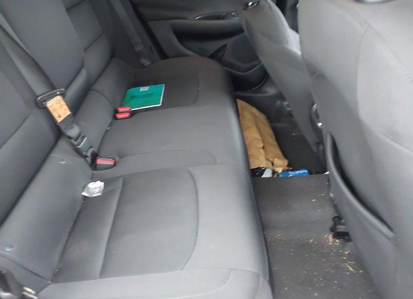 Photo 8 of 2017 Chevrolet Malibu 1LT (VIN 1G1ZE5ST2HF257563)