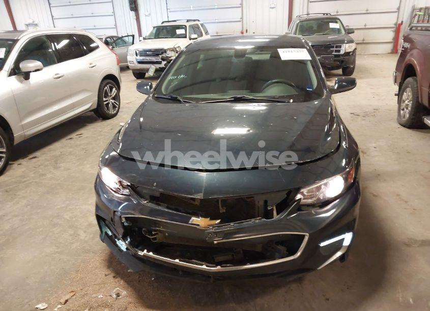 Photo 6 of 2017 Chevrolet Malibu 1LT (VIN 1G1ZE5ST2HF269504)