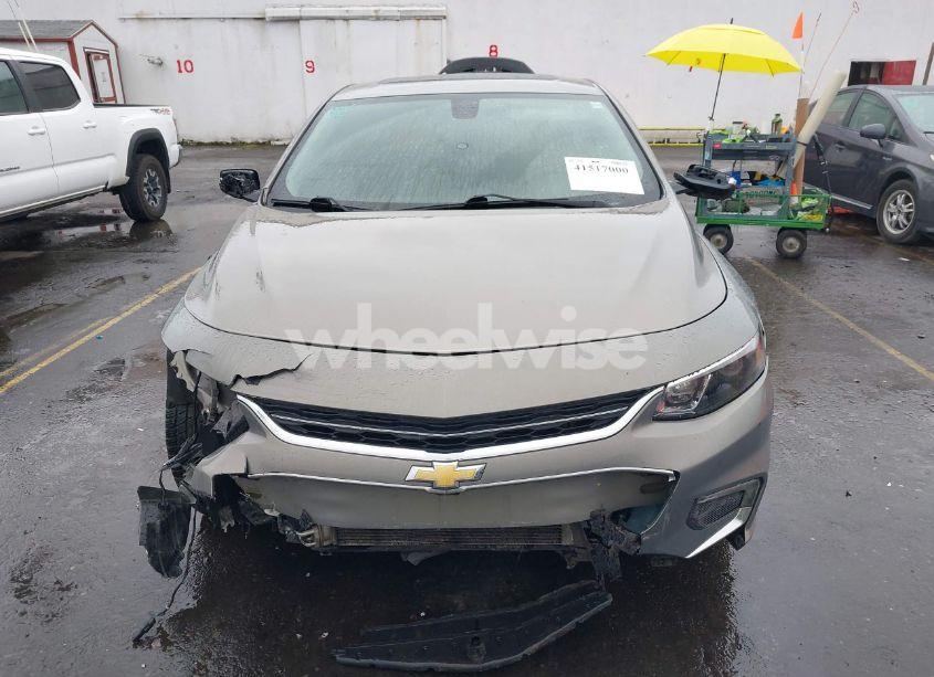 Photo 12 of 2017 Chevrolet Malibu 1LT (VIN 1G1ZE5ST2HF280793)