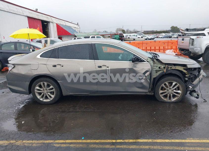 Photo 13 of 2017 Chevrolet Malibu 1LT (VIN 1G1ZE5ST2HF280793)