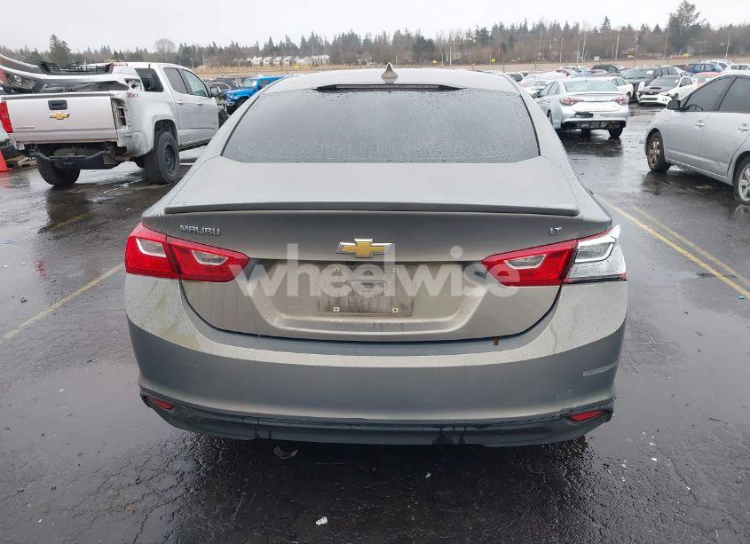 Photo 16 of 2017 Chevrolet Malibu 1LT (VIN 1G1ZE5ST2HF280793)